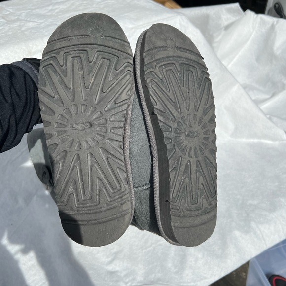 Winter Boots - Picture 2 of 4